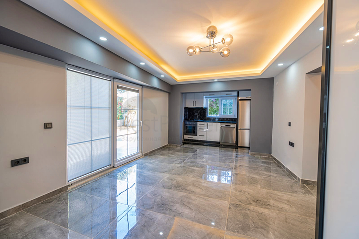 Квартира планировки 3+1 дуплекс в районе Кемер - Анталия