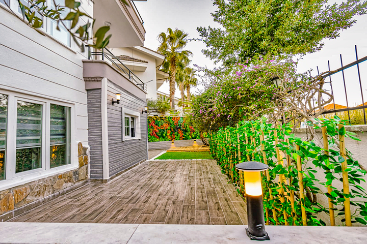 Квартира планировки 3+1 дуплекс в районе Кемер - Анталия