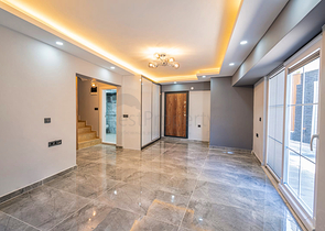 Квартира планировки 3+1 дуплекс в районе Кемер - Анталия