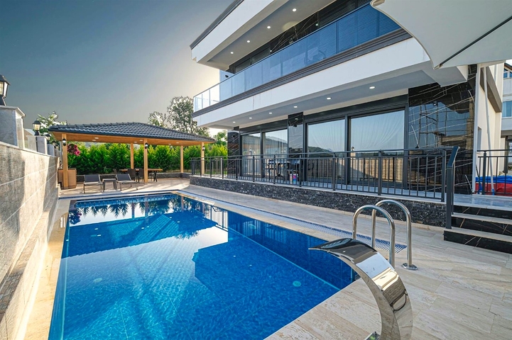 Вилла планировки 4+1 в микрорайоне Текирова - Анталия