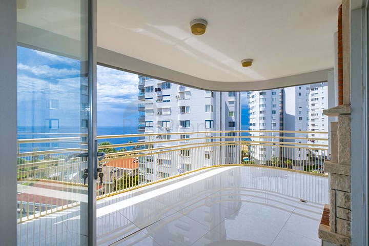 Квартира планировки 3+1 в микрорайоне Шириньялы - Анталия