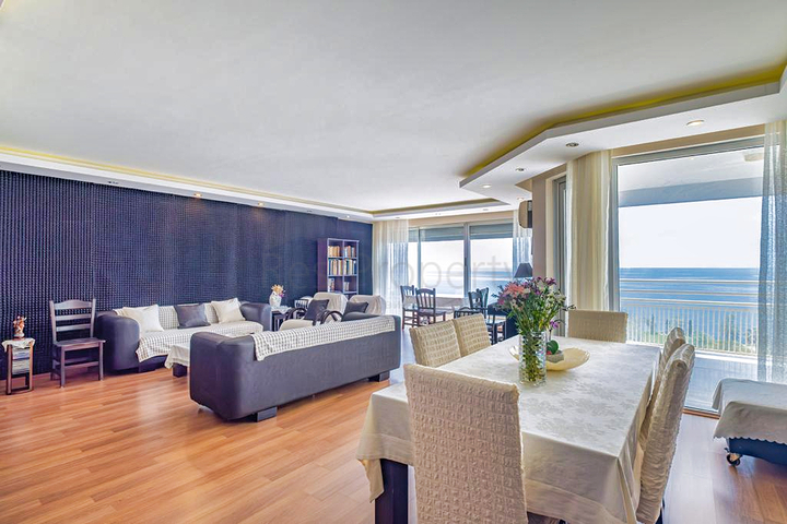 Квартира планировки 3+1 в микрорайоне Шириньялы - Анталия