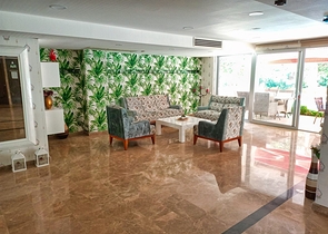 Квартира планировки 2+1 в микрорайоне Гюзельоба - Анталия 