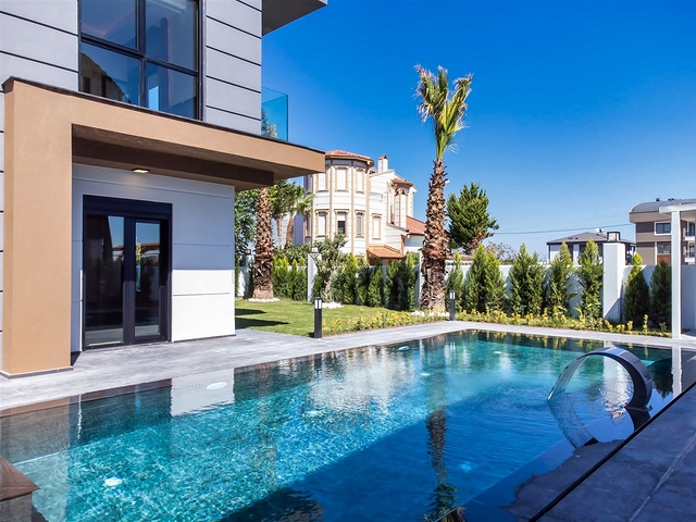 Вилла планировки 6+1 в районе Дошемеалты - Анталия