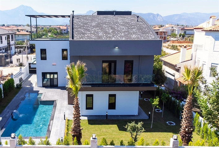 Вилла планировки 6+1 в районе Дошемеалты - Анталия