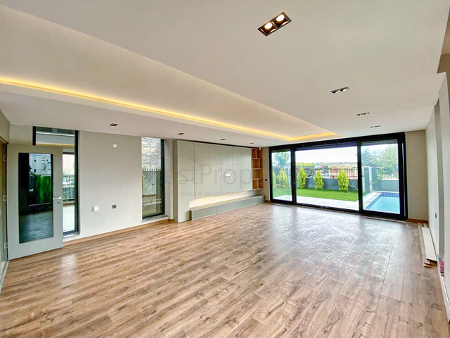 Вилла планировки 5+1 в микрорайоне Эрменек - Анталия