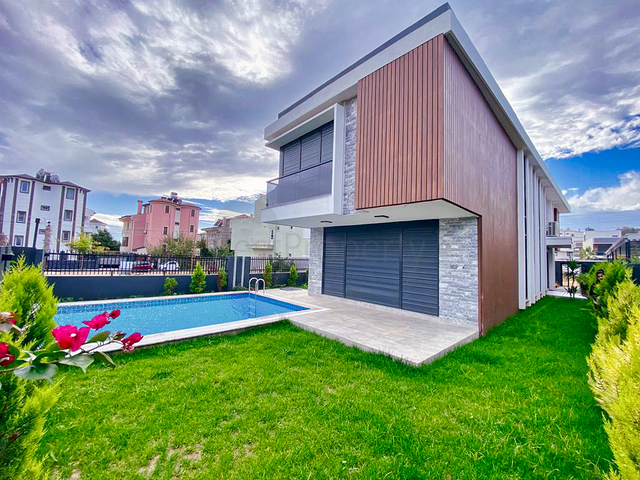 Вилла планировки 5+1 в микрорайоне Эрменек - Анталия