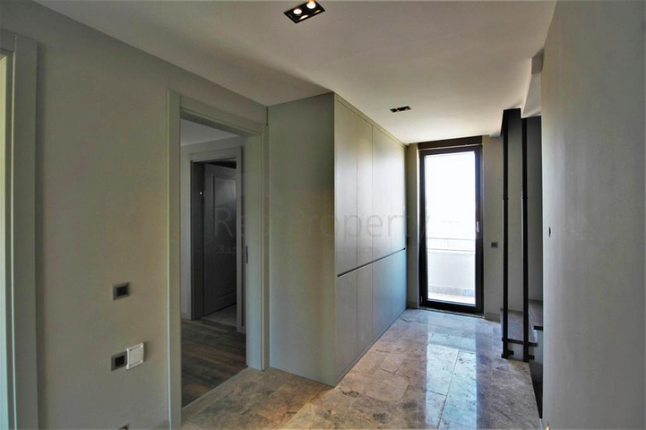 Вилла планировки 6+1 в микрорайоне Гюзельоба - Анталия