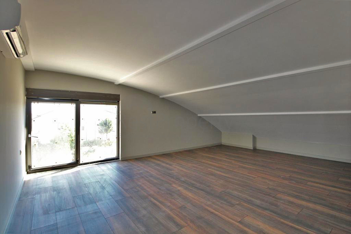 Вилла планировки 6+1 в микрорайоне Гюзельоба - Анталия