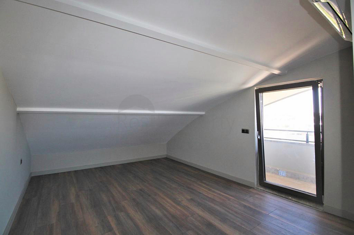 Вилла планировки 6+1 в микрорайоне Гюзельоба - Анталия