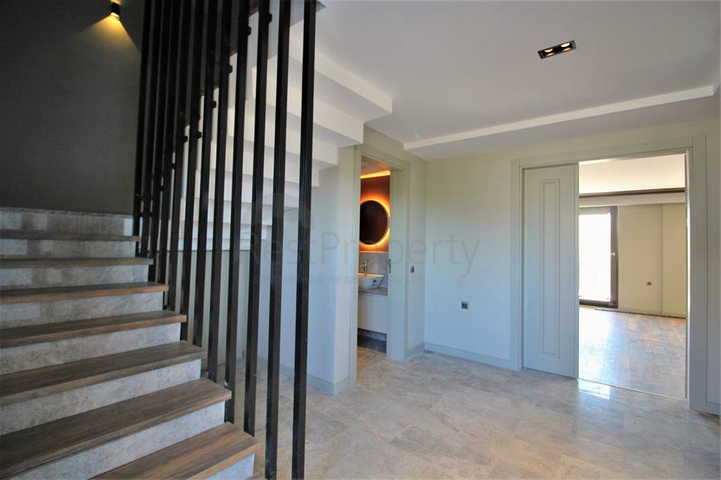 Вилла планировки 6+1 в микрорайоне Гюзельоба - Анталия