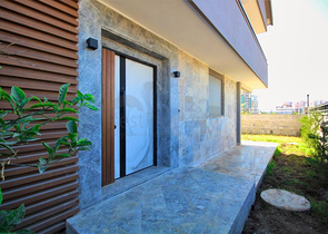 Вилла планировки 6+1 в микрорайоне Гюзельоба - Анталия