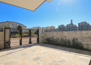 Вилла планировки 6+1 в микрорайоне Гюзельоба - Анталия