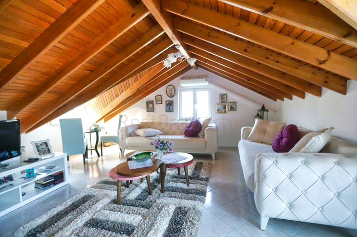 Вилла планировки 4+1 в районе Кемер - Анталия