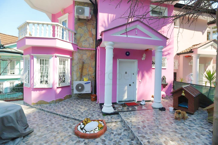 Вилла планировки 4+1 в районе Кемер - Анталия