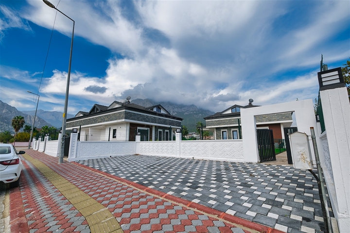 Вилла планировки 3+1 в районе Кемер - Анталия