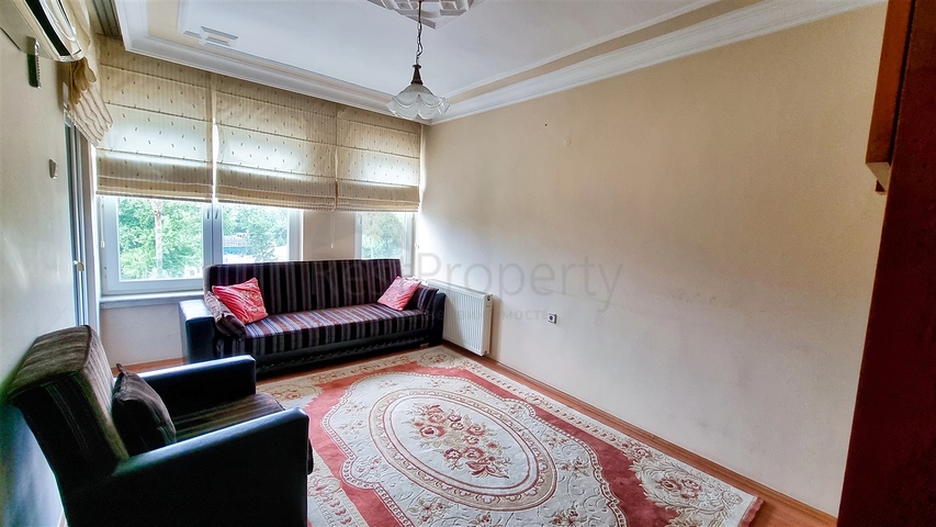 Квартира планировки 3+1 в центре города Анталия 