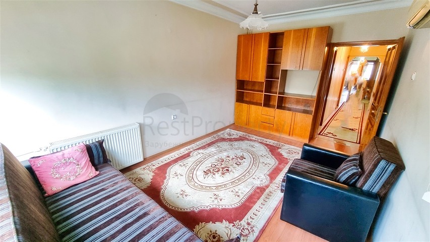 Квартира планировки 3+1 в центре города Анталия 