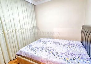 Квартира планировки 3+1 в центре города Анталия 