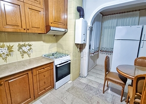 Квартира планировки 3+1 в центре города Анталия 