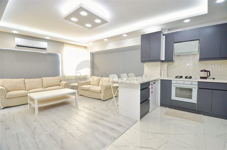 Квартира планировки 2+1 в центре города Анталия 