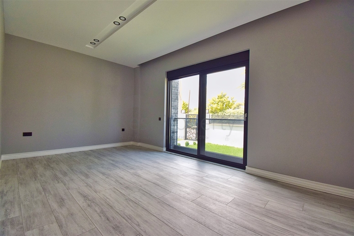 Вилла планировки 4+1 в районе Дошемеалты - Анталия 