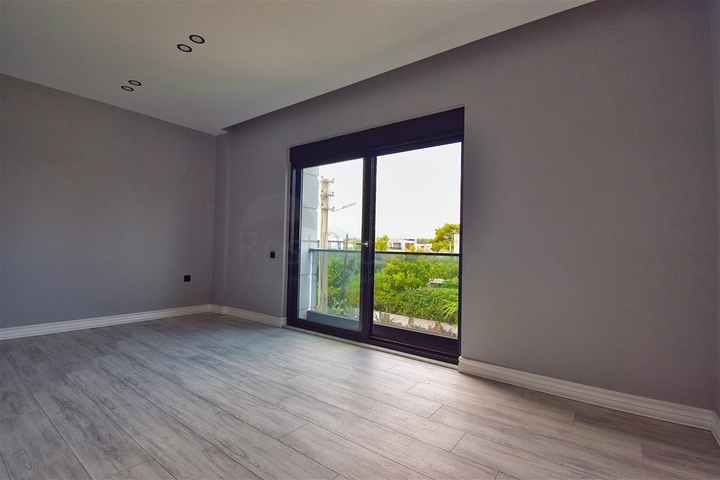 Вилла планировки 4+1 в районе Дошемеалты - Анталия 