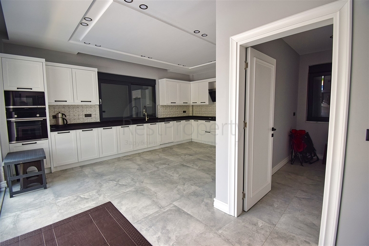 Вилла планировки 4+1 в районе Дошемеалты - Анталия 