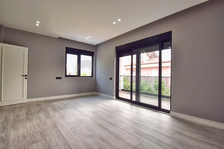 Вилла планировки 4+1 в районе Дошемеалты - Анталия 