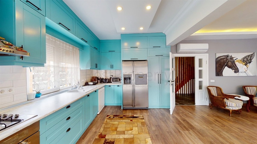 Квартира планировки 6+1 дуплекс в микрорайоне Унджалы - Анталия 