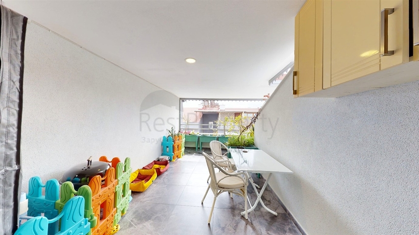 Квартира планировки 6+1 дуплекс в микрорайоне Унджалы - Анталия 