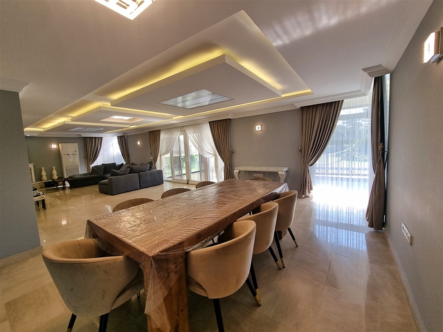 Вилла планировки 4+1 в микрорайоне Кадрие - Анталия 