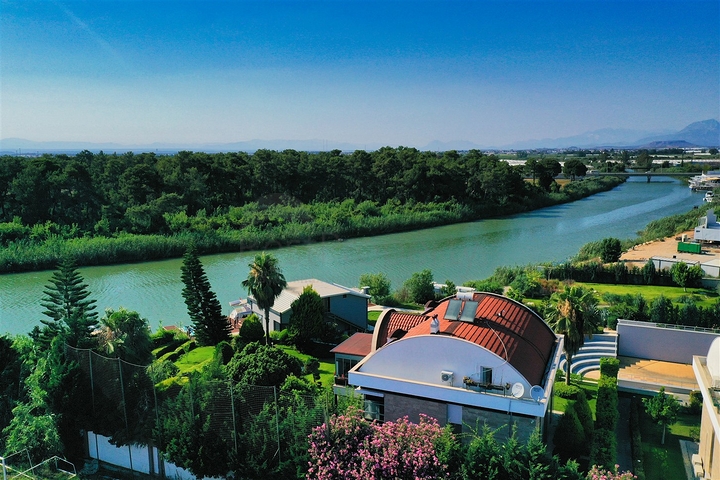 Вилла планировки 4+1 в микрорайоне Кадрие - Анталия 