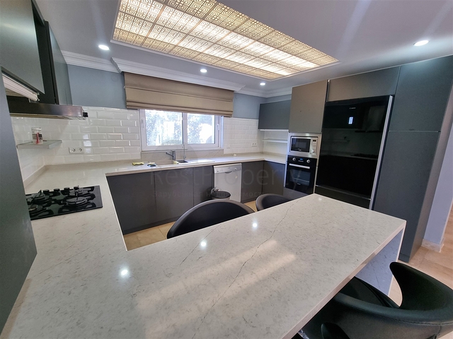 Вилла планировки 4+1 в микрорайоне Кадрие - Анталия 