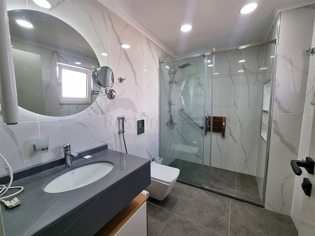 Вилла планировки 4+1 в микрорайоне Кадрие - Анталия 