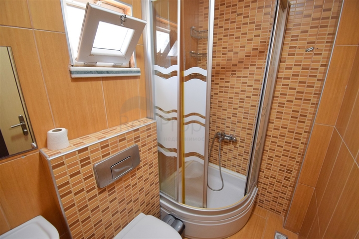 Квартира планировки 6+2 дуплекс в центре города Анталия 