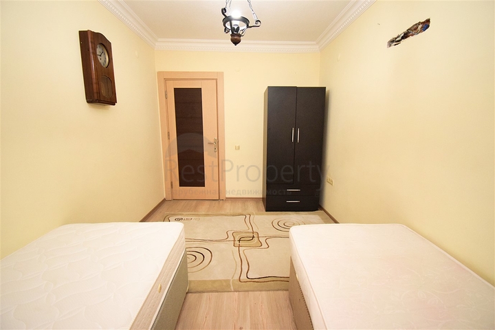 Квартира планировки 6+2 дуплекс в центре города Анталия 