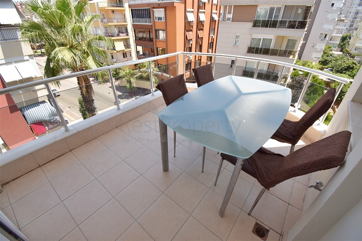 Квартира планировки 6+2 дуплекс в центре города Анталия 