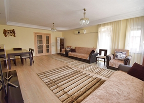 Квартира планировки 6+2 дуплекс в центре города Анталия 