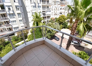 Квартира планировки 6+2 дуплекс в центре города Анталия 