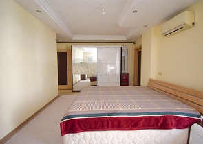 Квартира планировки 6+2 дуплекс в центре города Анталия 