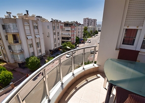 Квартира планировки 6+2 дуплекс в центре города Анталия 