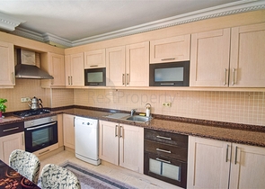 Квартира планировки 6+2 дуплекс в центре города Анталия 