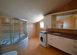 Квартира планировки 6+2 дуплекс в центре города Анталия 