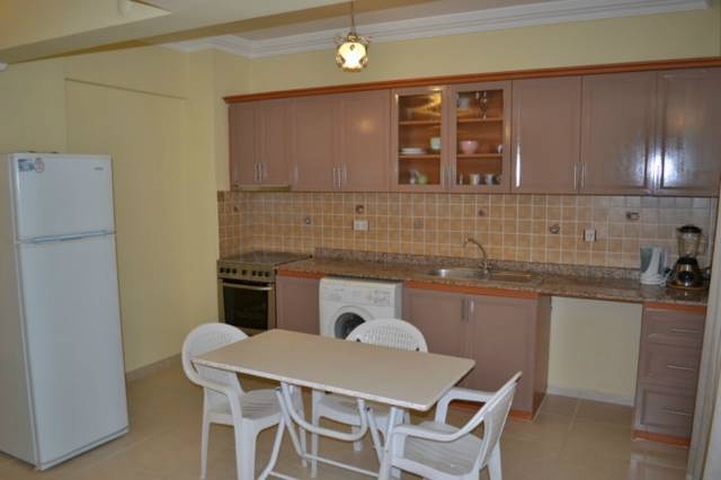 Двухкомнатаная квартира в аренду на берегу моря