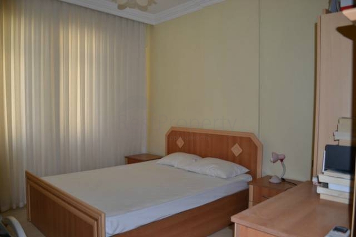 Двухкомнатаная квартира в аренду на берегу моря