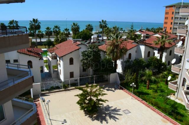 Двухкомнатаная квартира в аренду на берегу моря