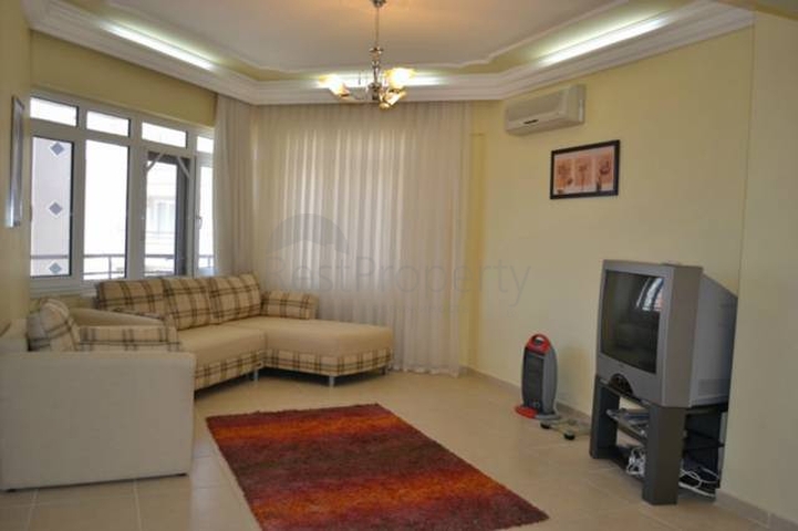 Двухкомнатаная квартира в аренду на берегу моря