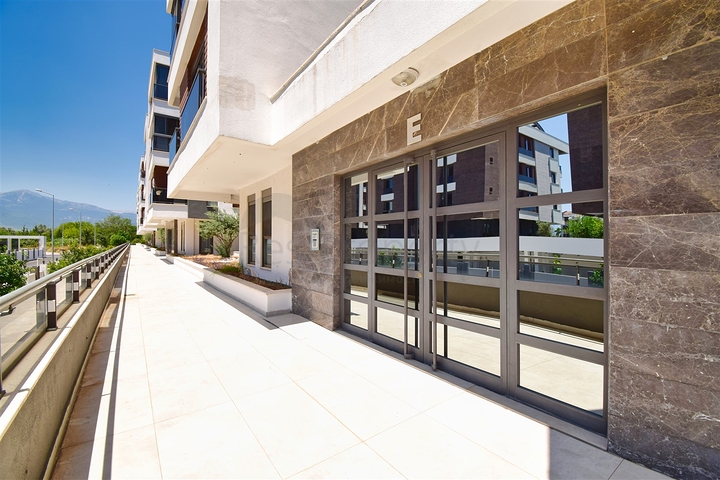 Квартира планировки 3+1 в микрорайоне Унджалы - Анталия 