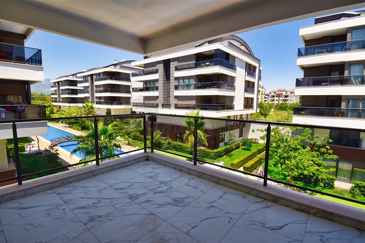 Квартира планировки 3+1 в микрорайоне Унджалы - Анталия 